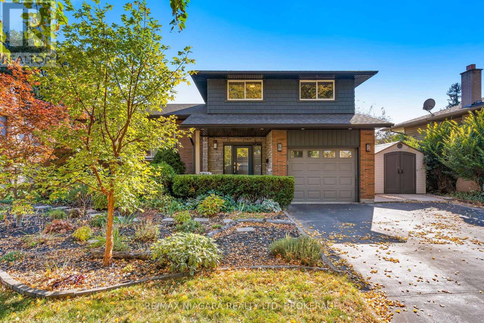 6524 Glengate Street Property Photo 2