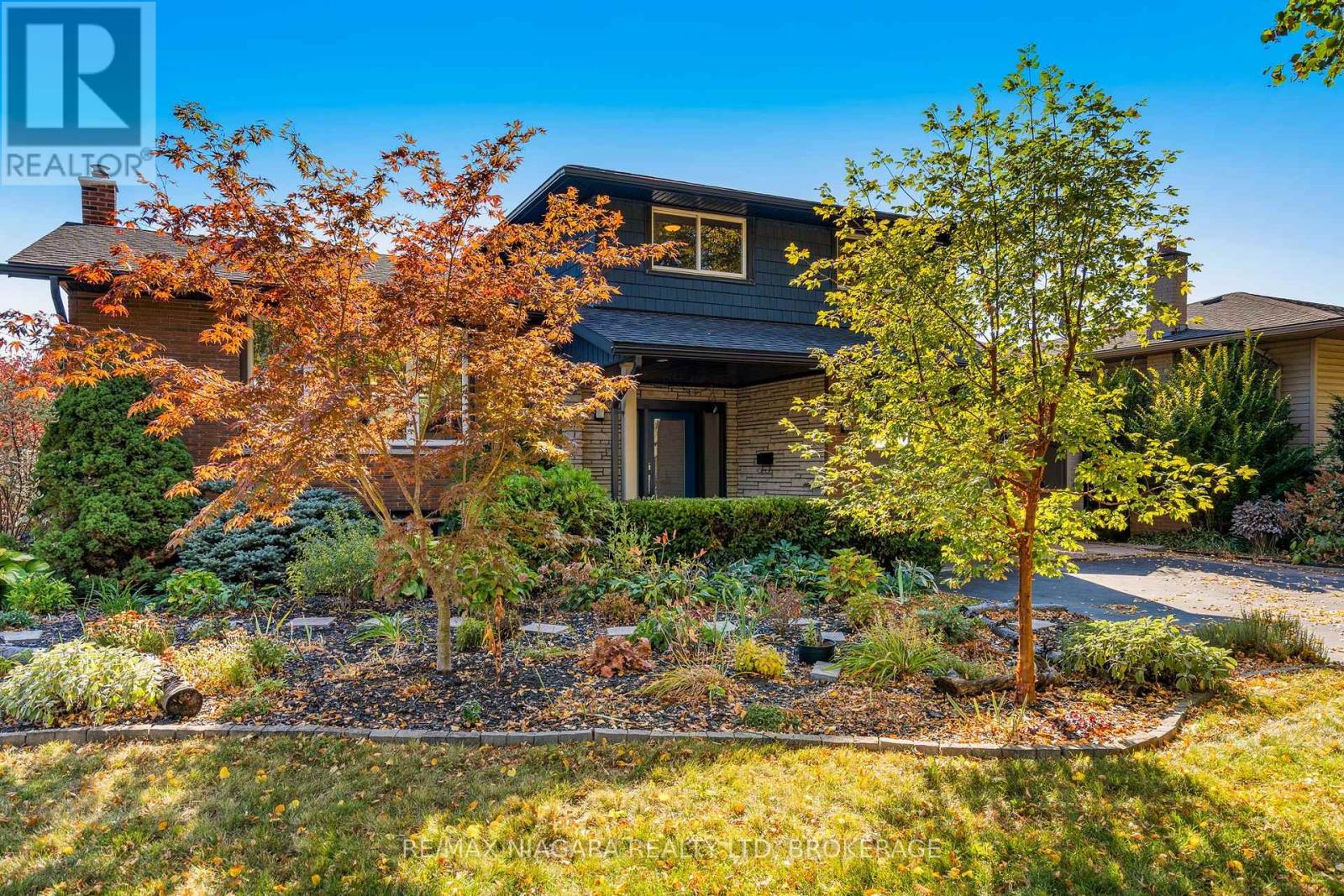 6524 Glengate Street Property Photo 3