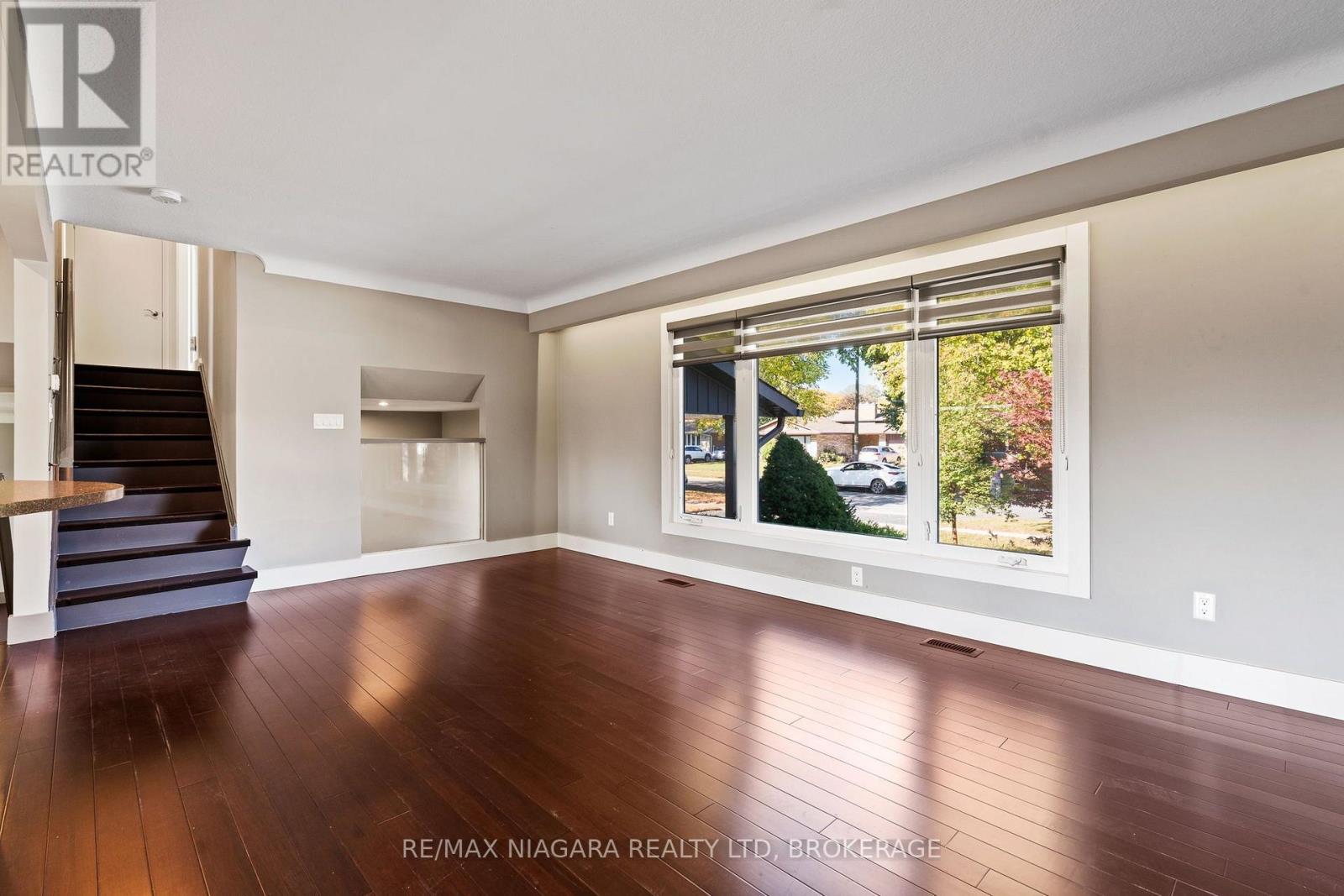 6524 Glengate Street Property Photo 15
