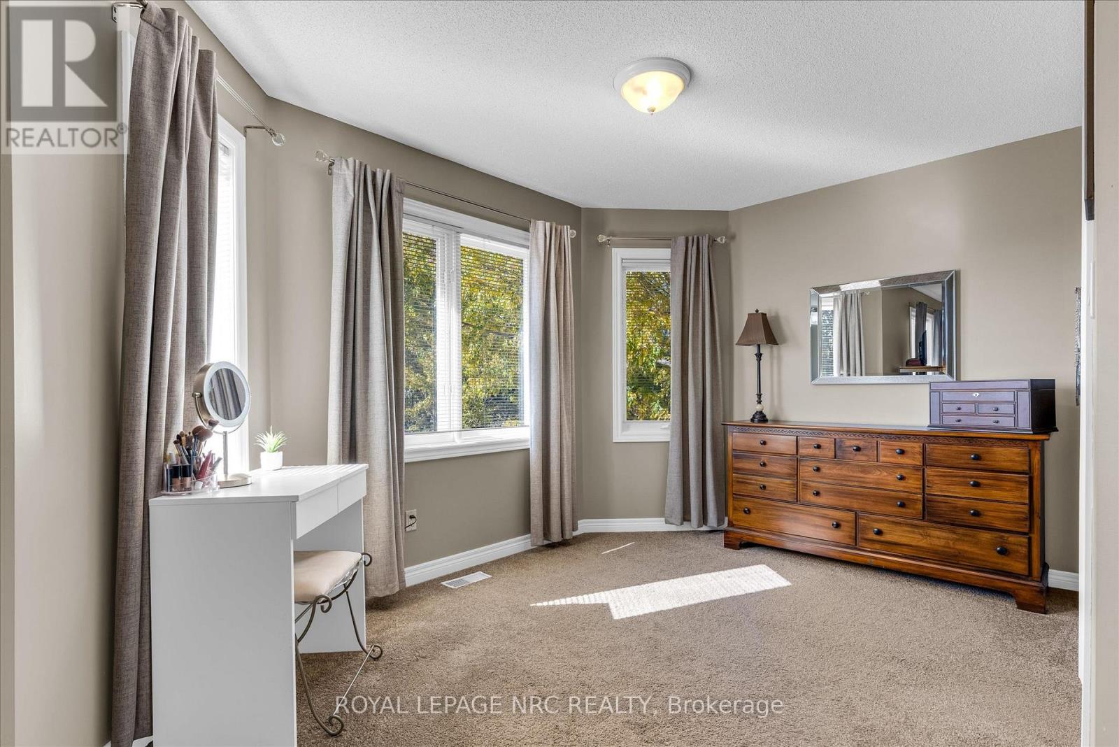 92 Ward Circle Property Photo 21