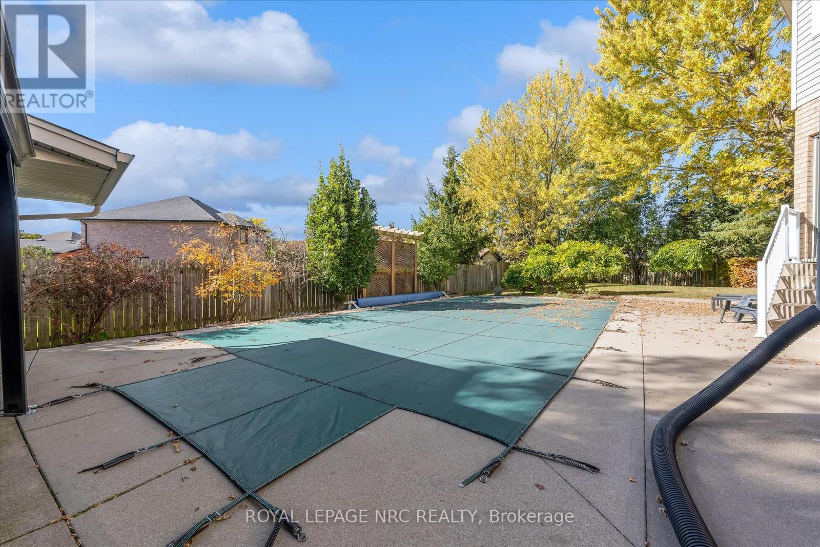 92 Ward Circle Property Photo 32