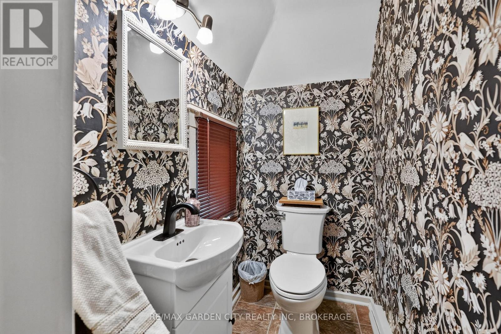38 Clairmont Street Property Photo 18