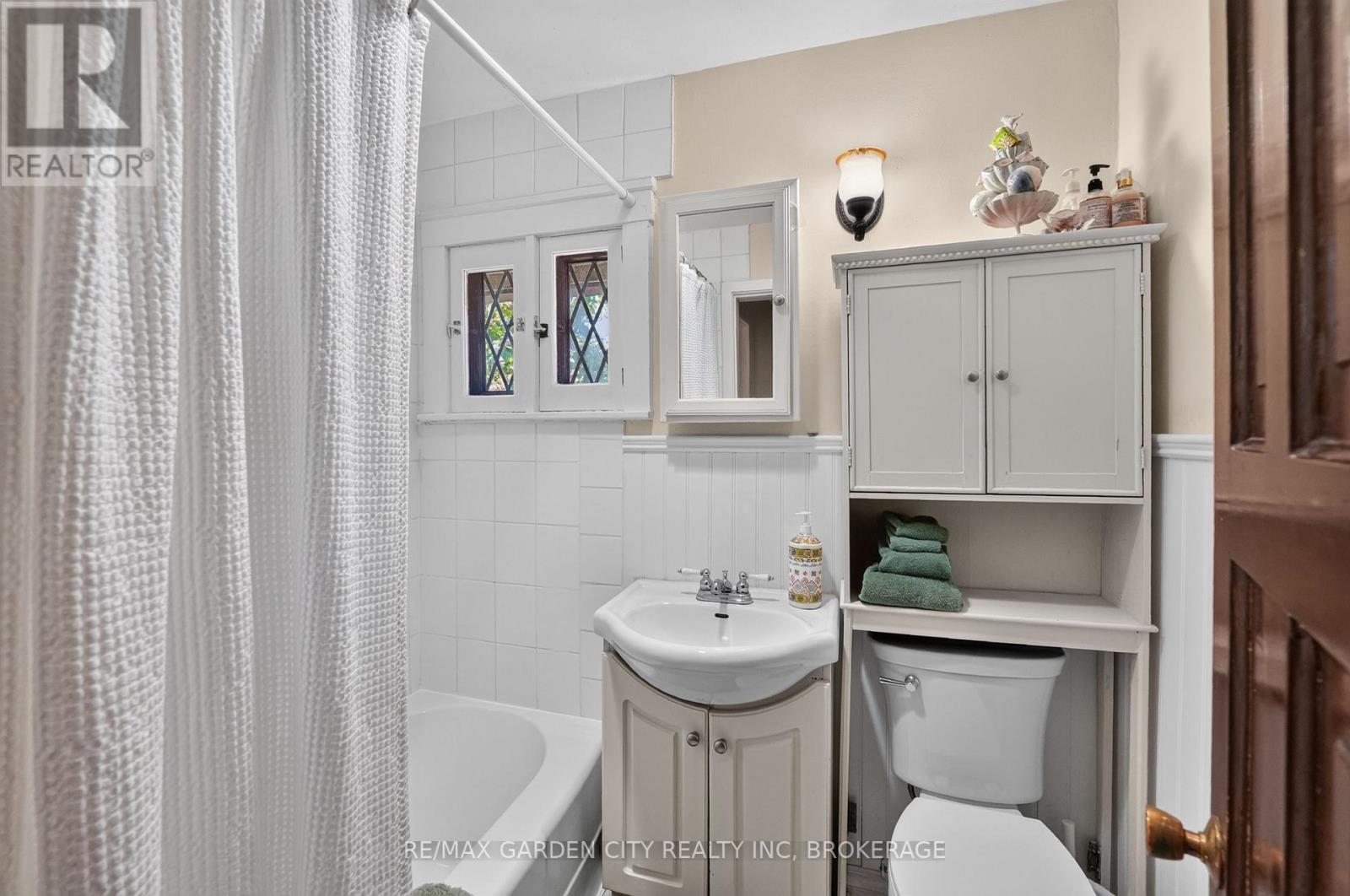 38 Clairmont Street Property Photo 34