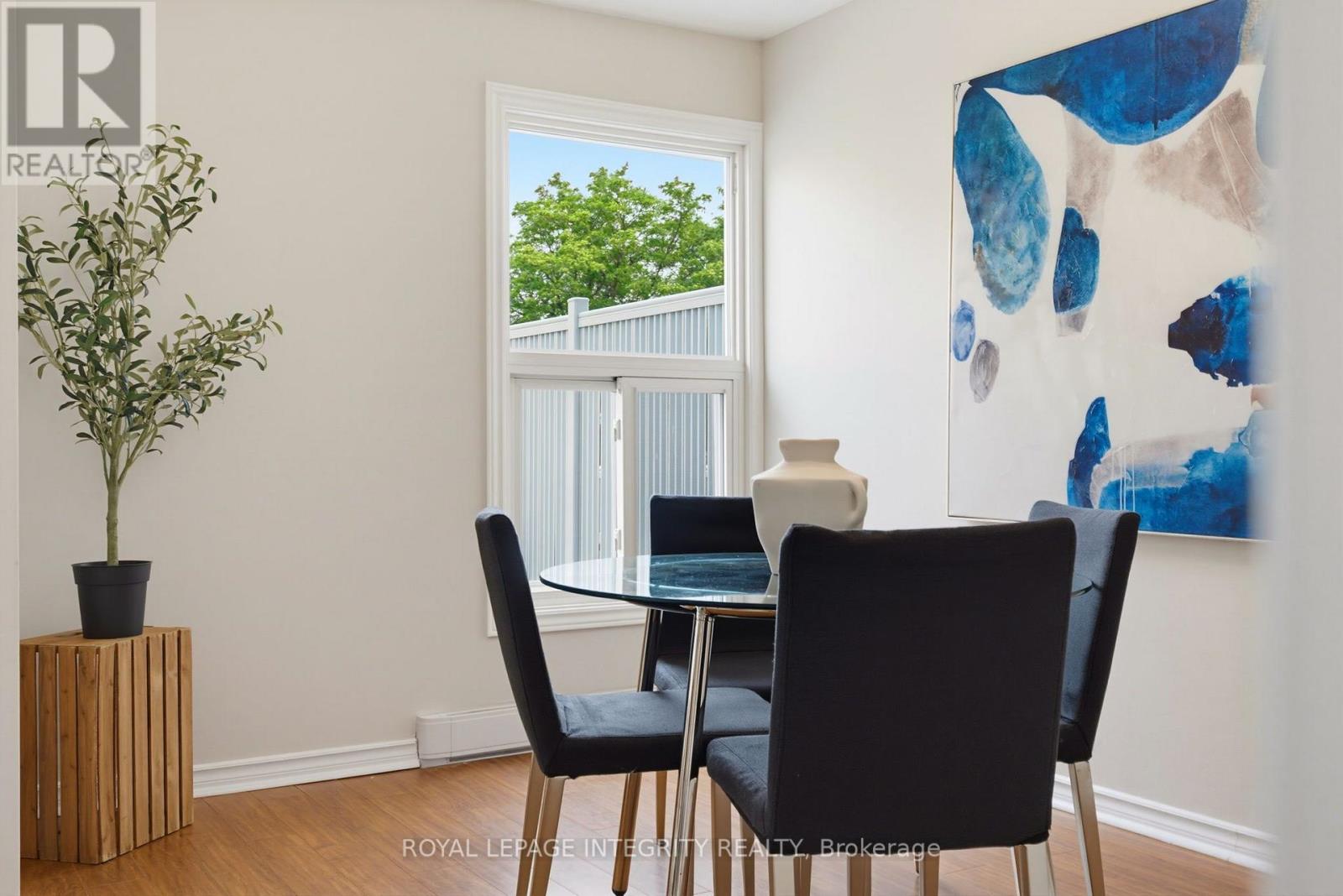 36 - 3415 Uplands Drive Property Photo 9