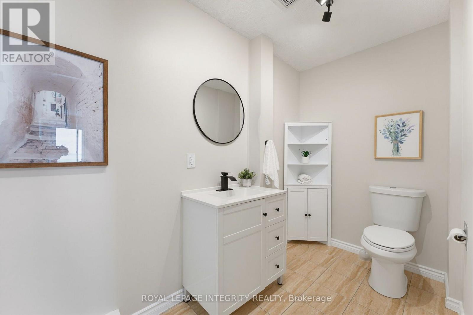 36 - 3415 Uplands Drive Property Photo 22