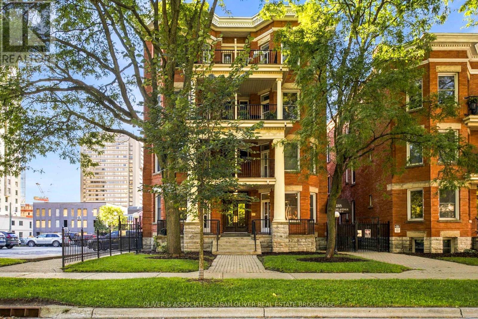 101 - 285 Queens Avenue Property Photo 1