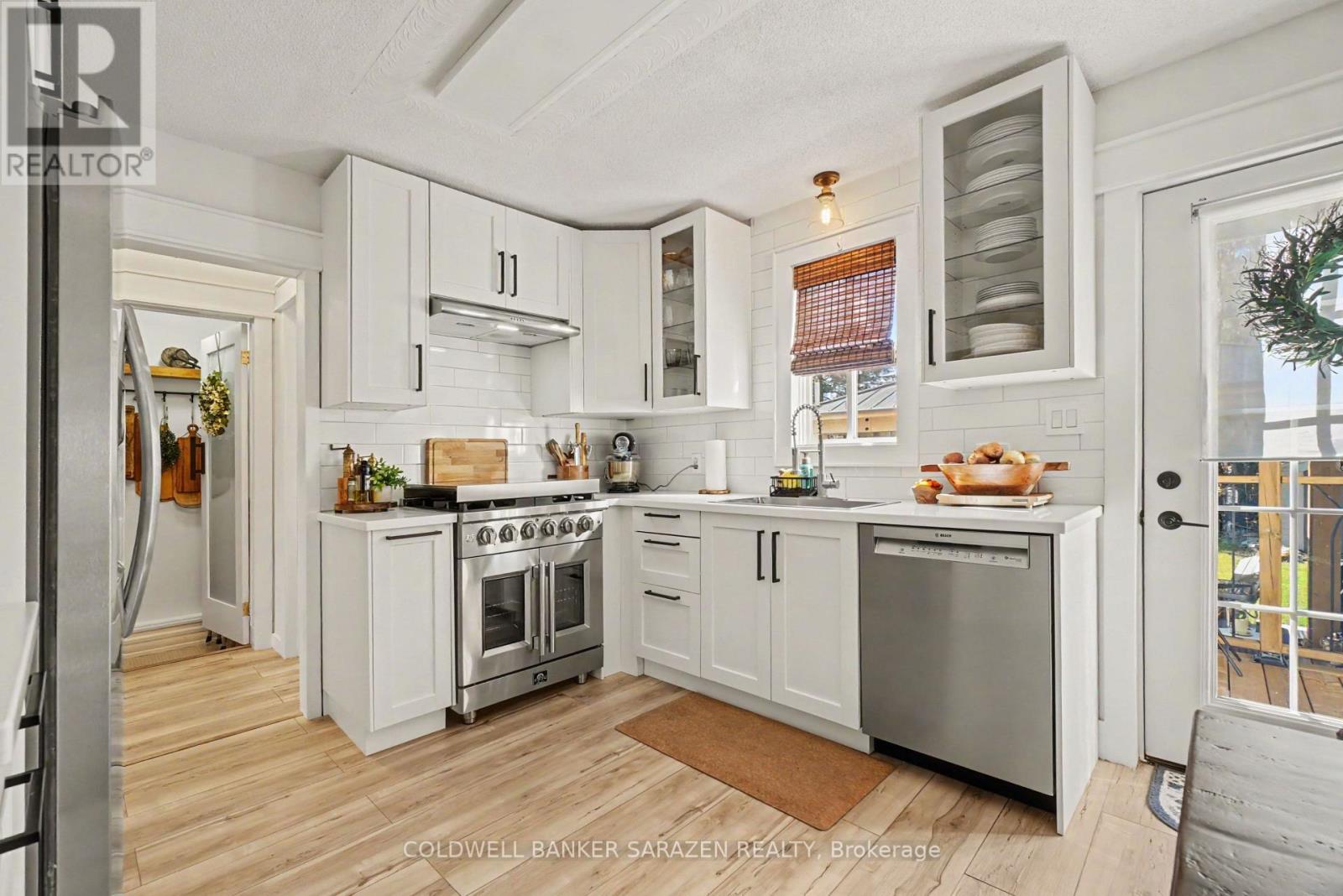 709 George Street Property Photo 6
