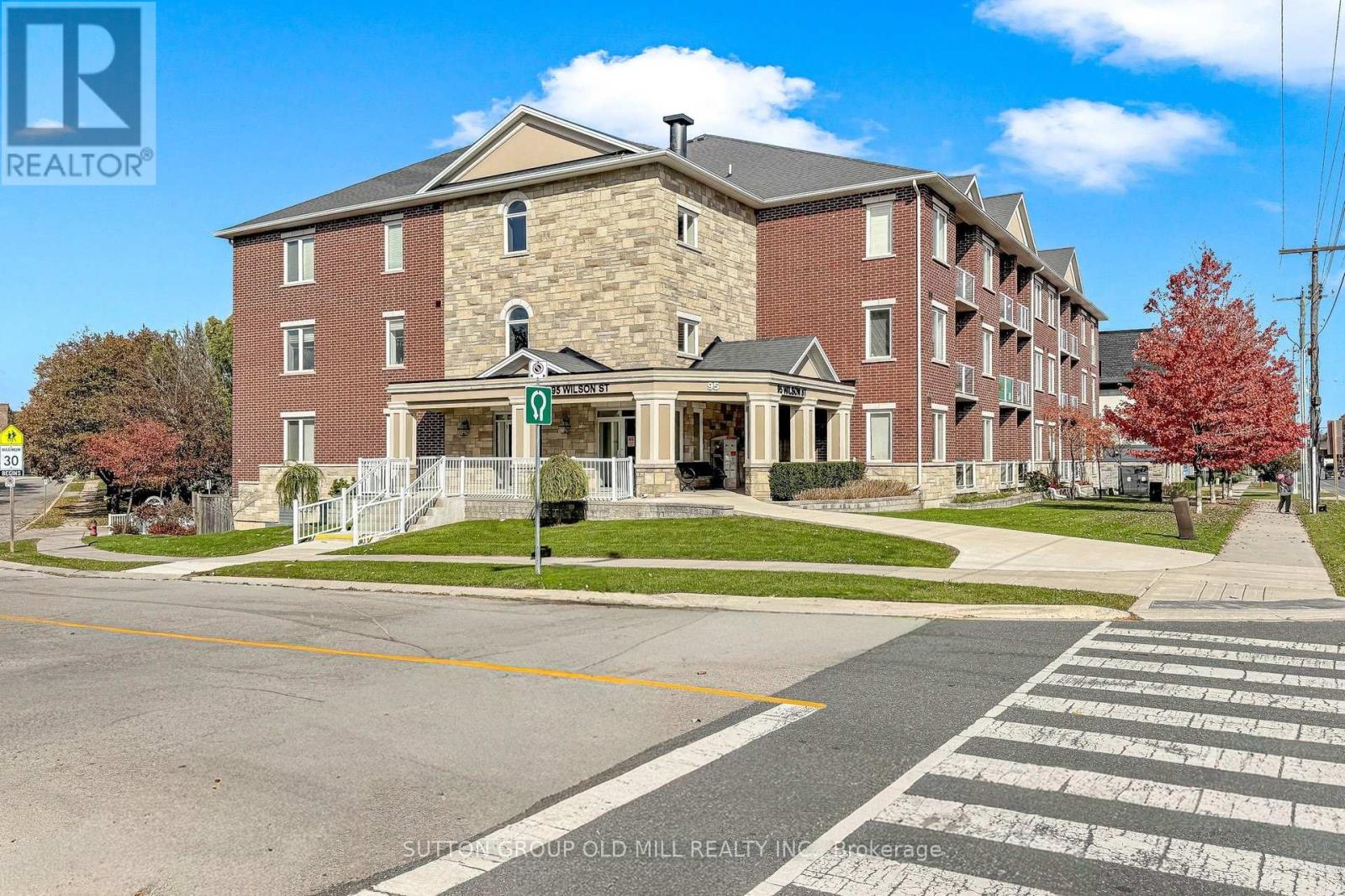 102 - 95 Wilson St Street W Property Photo 1
