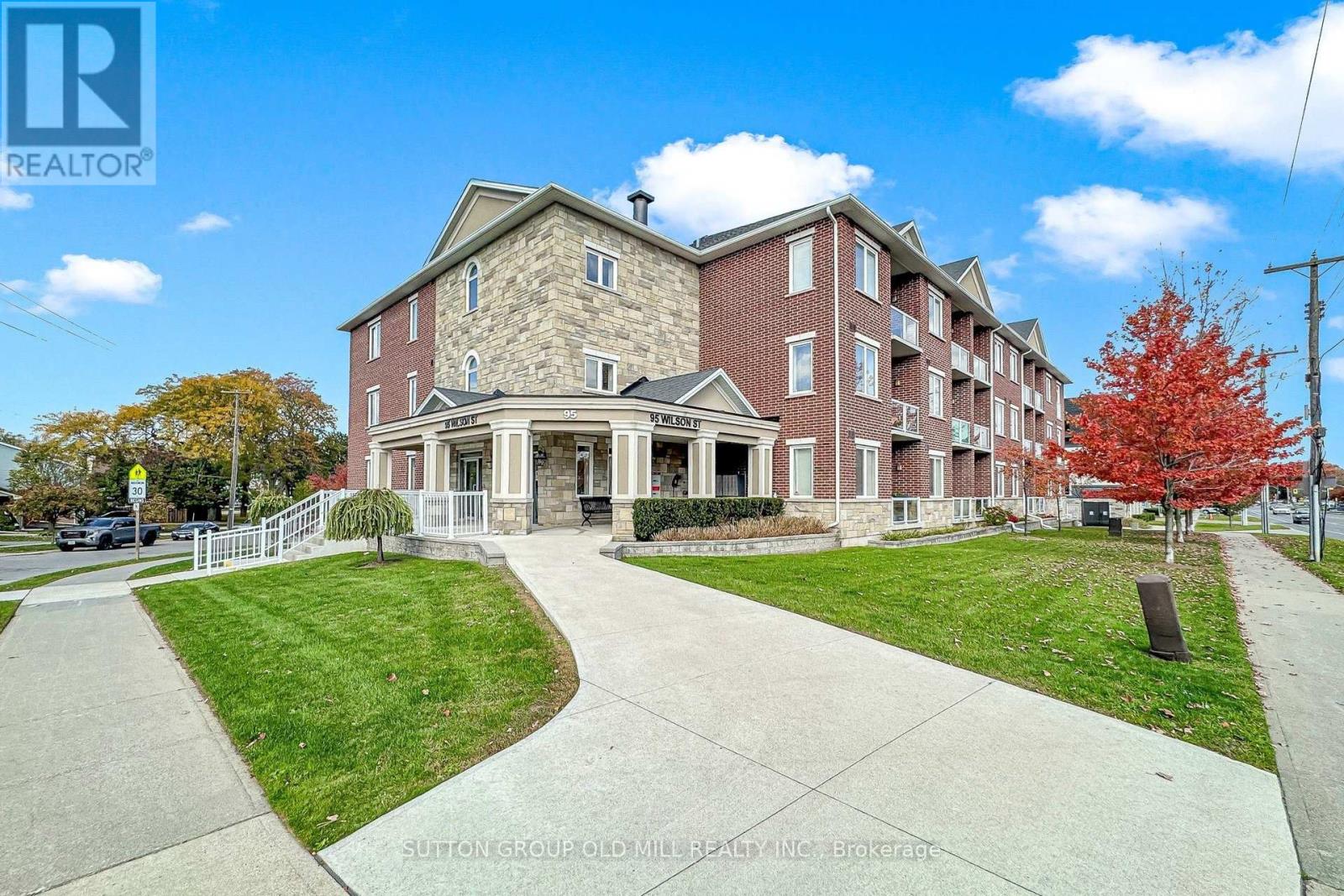 102 - 95 Wilson St Street W Property Photo 2