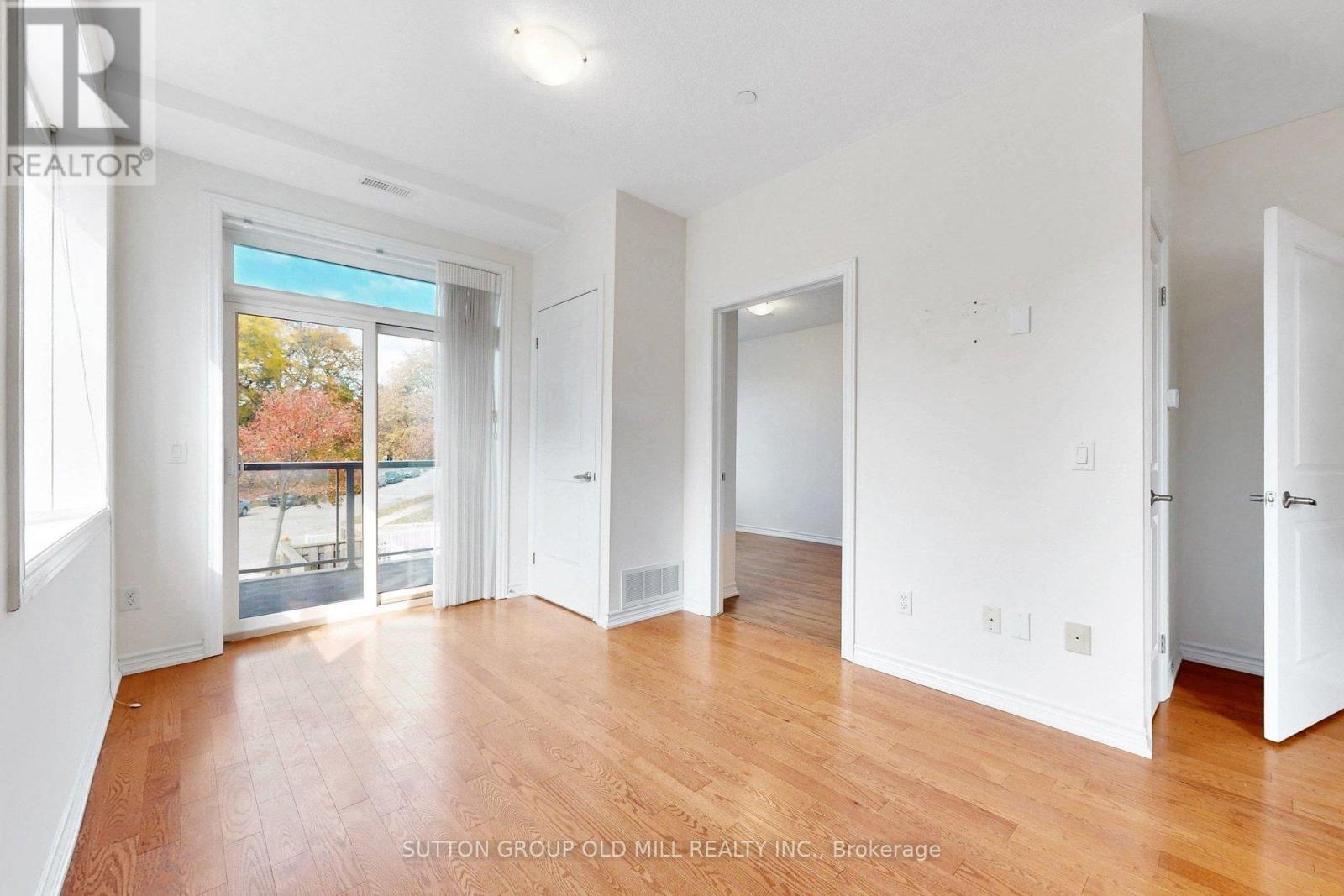 102 - 95 Wilson St Street W Property Photo 21