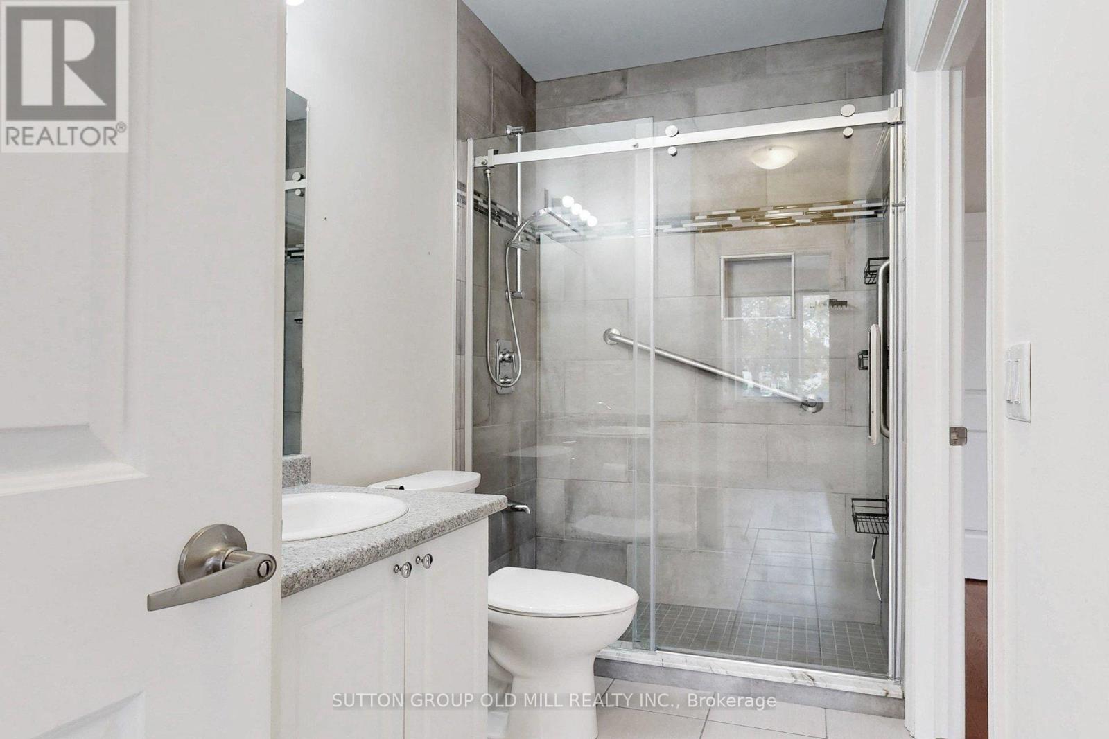 102 - 95 Wilson St Street W Property Photo 28