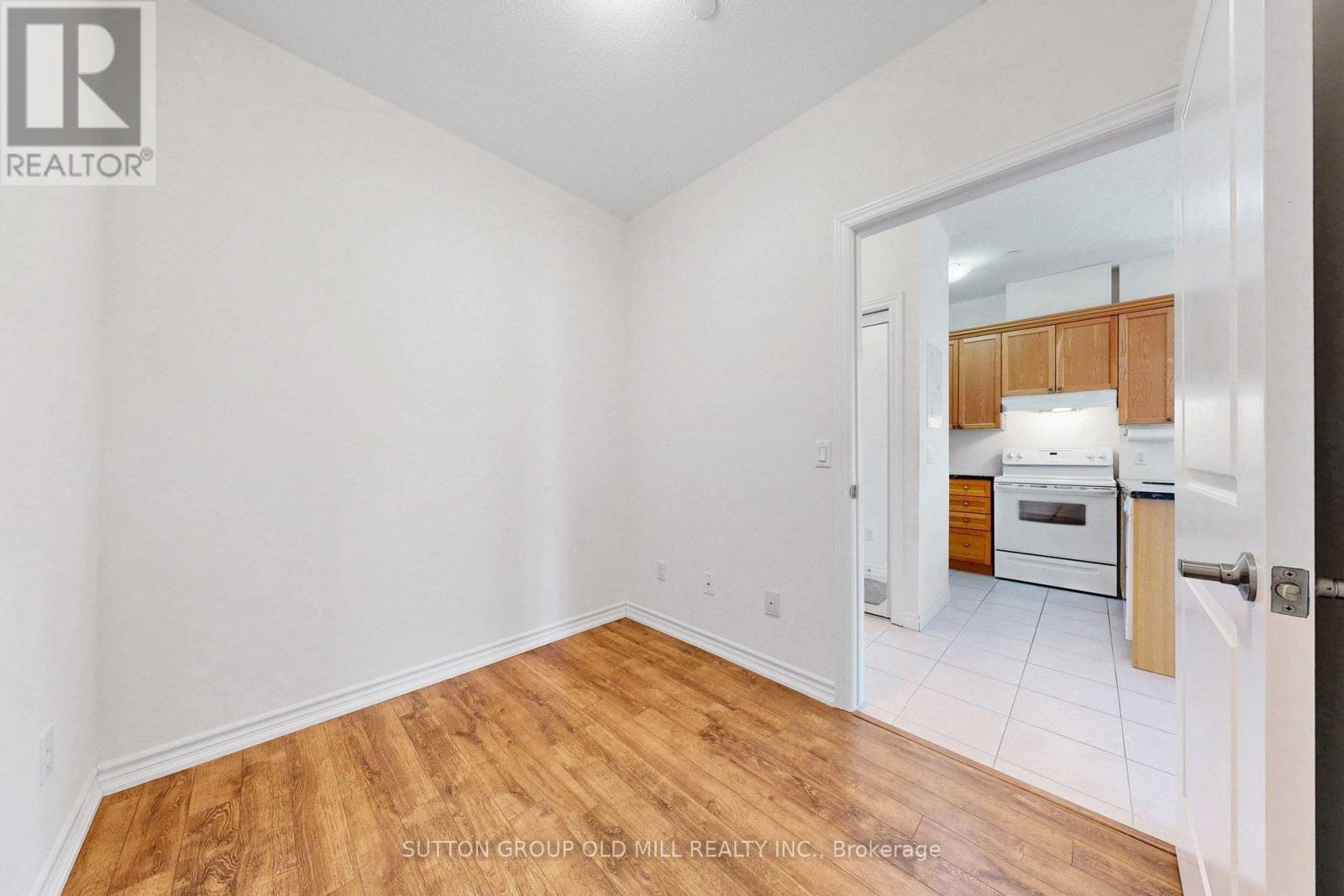102 - 95 Wilson St Street W Property Photo 30