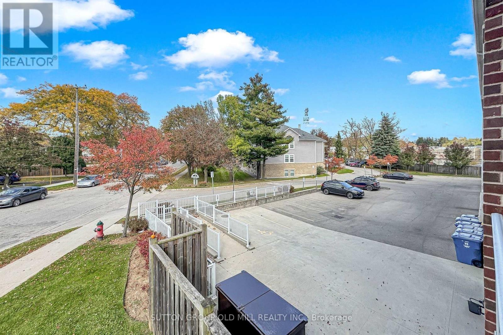 102 - 95 Wilson St Street W Property Photo 37