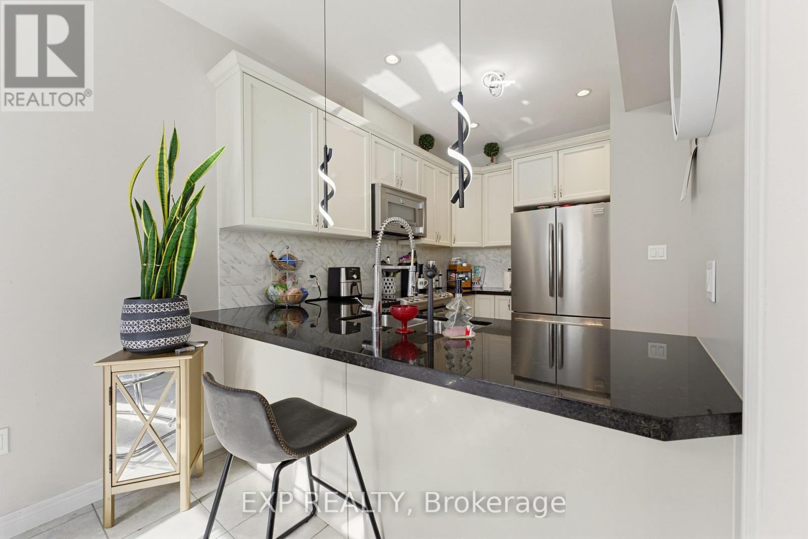 58 Summerberry Way Property Photo 14