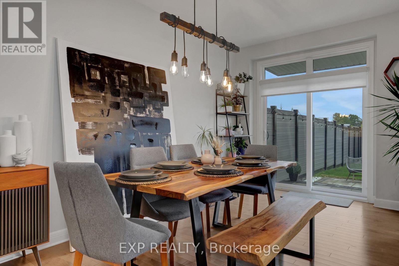 312 Squadron Crescent Property Photo 15