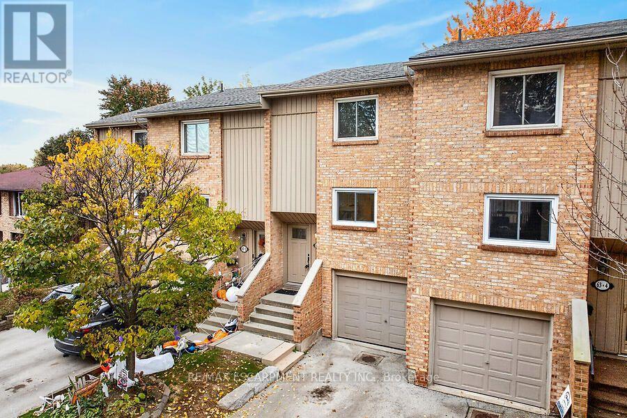 3 - 63 FONTHILL ROAD Property Photo 1
