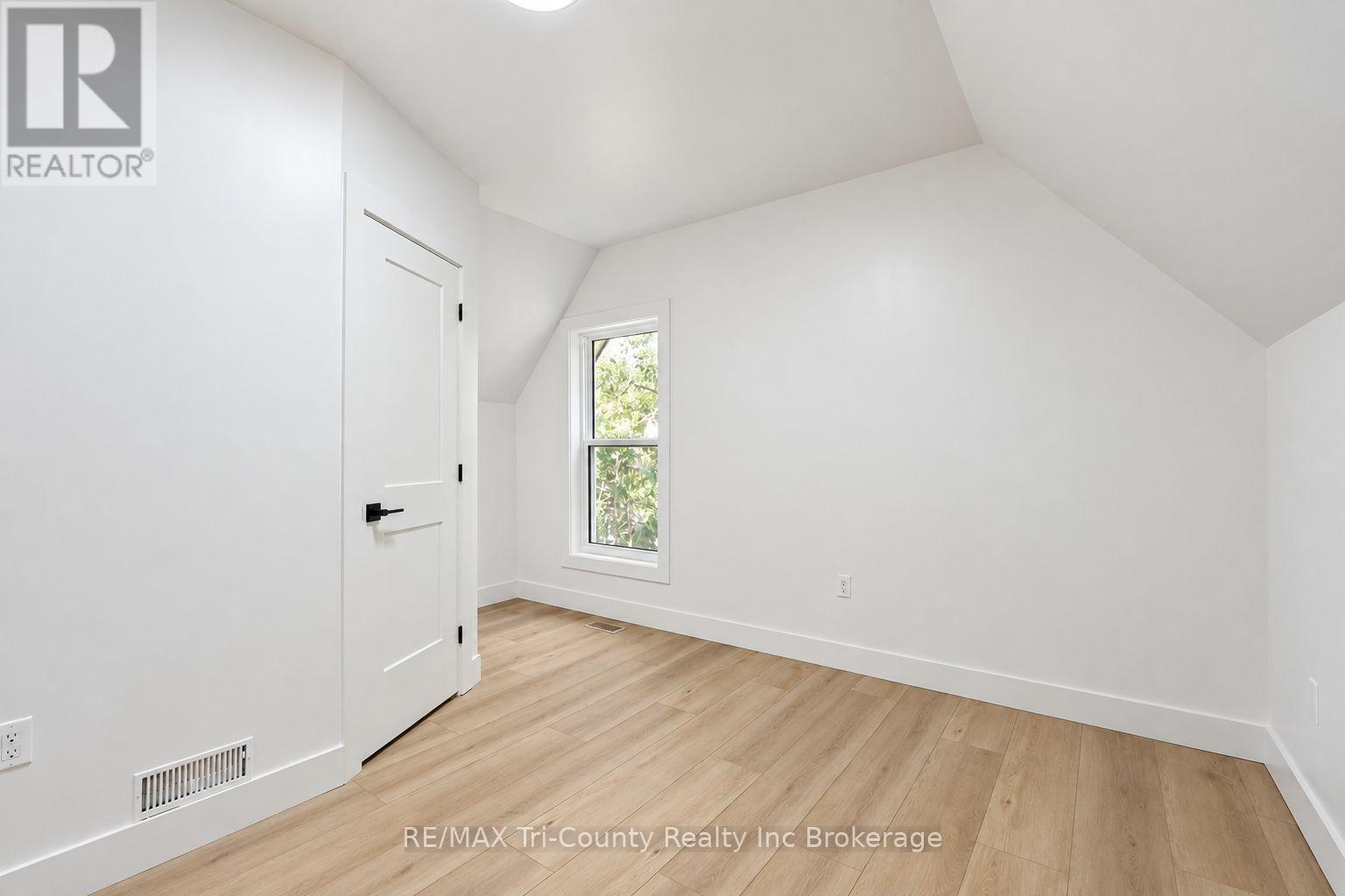 16 Redan Street Property Photo 22