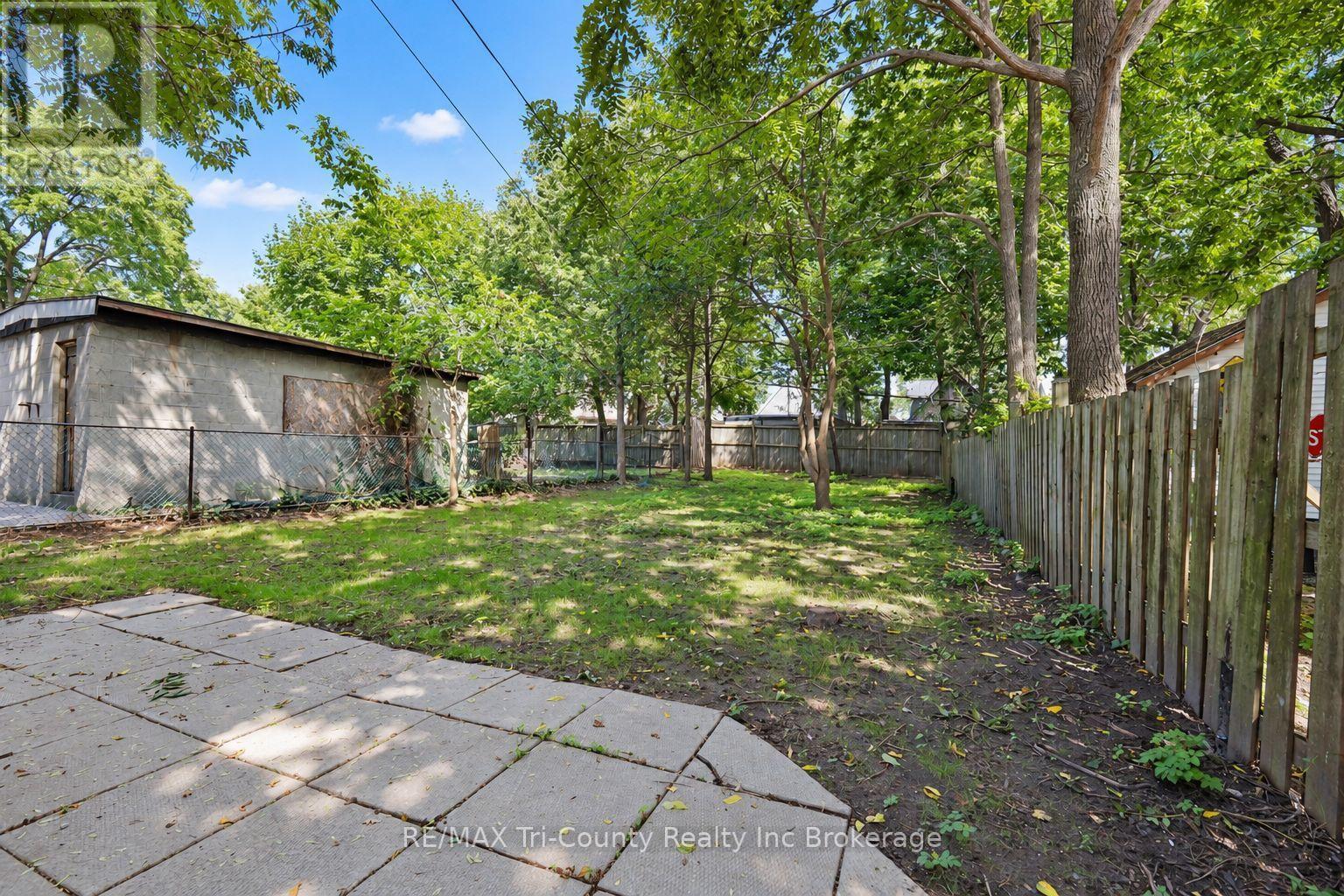 16 Redan Street Property Photo 40