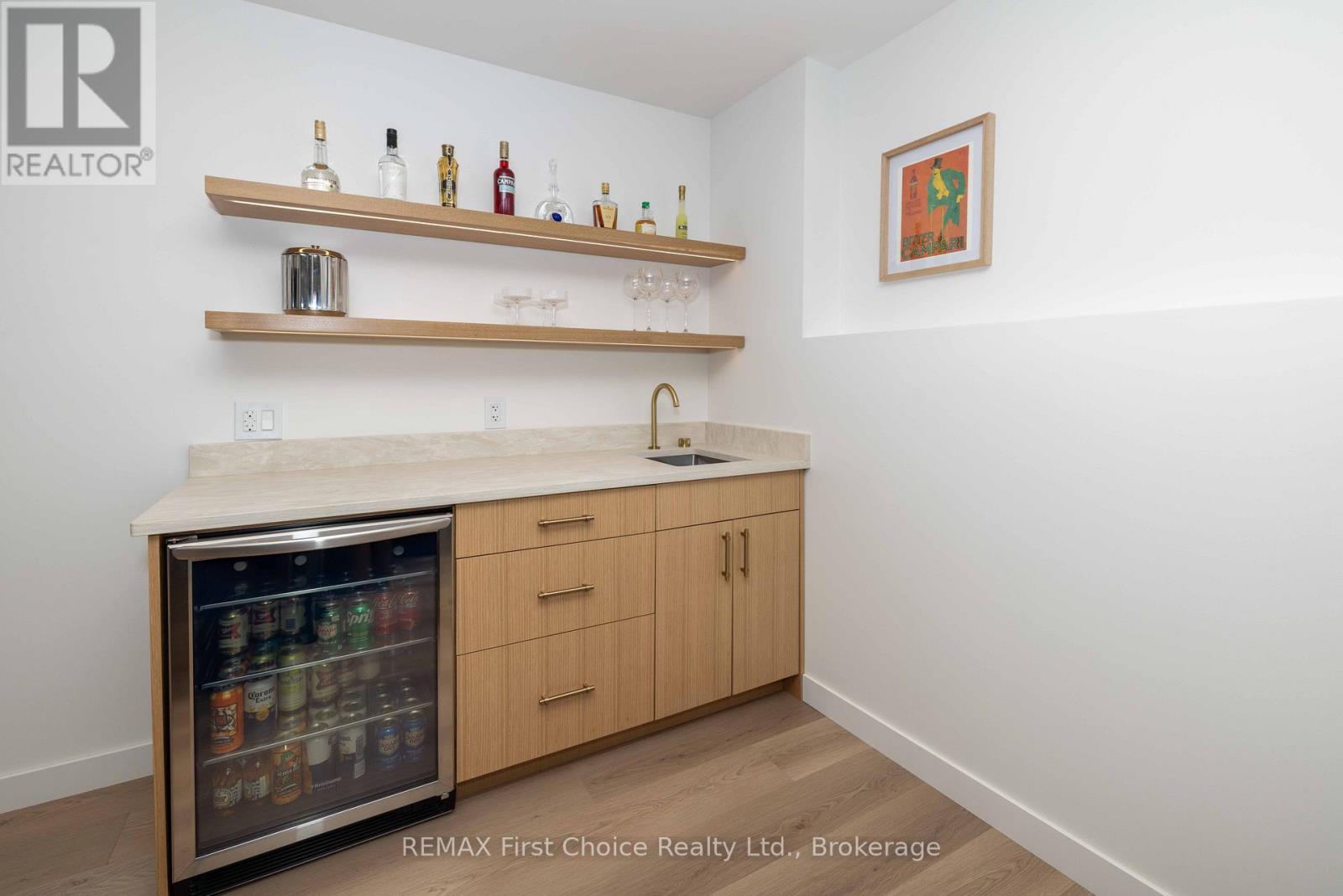 186 Bruin Crescent Property Photo 15