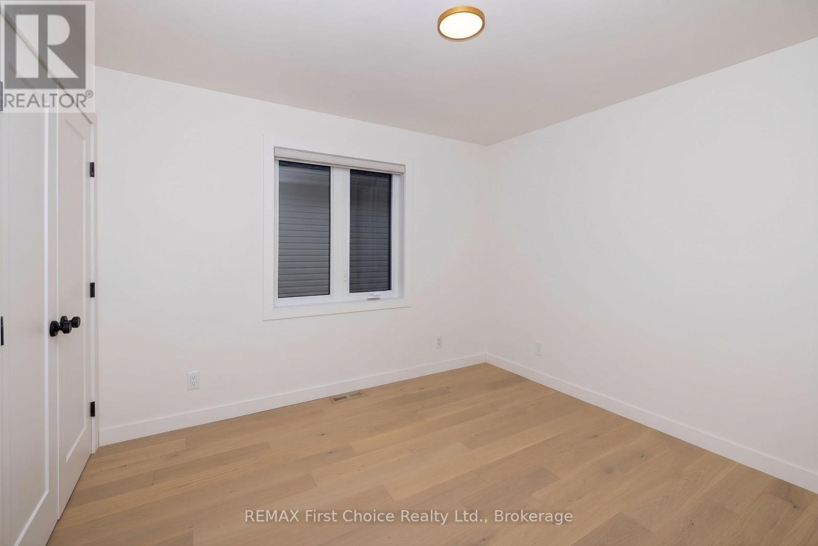 186 Bruin Crescent Property Photo 19