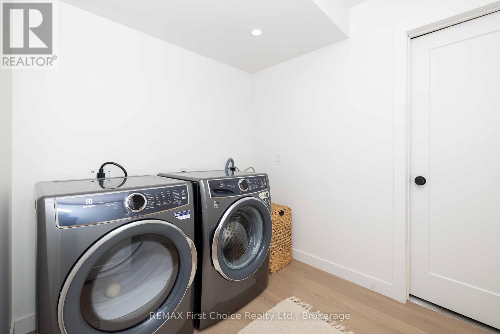 186 Bruin Crescent Property Photo 25
