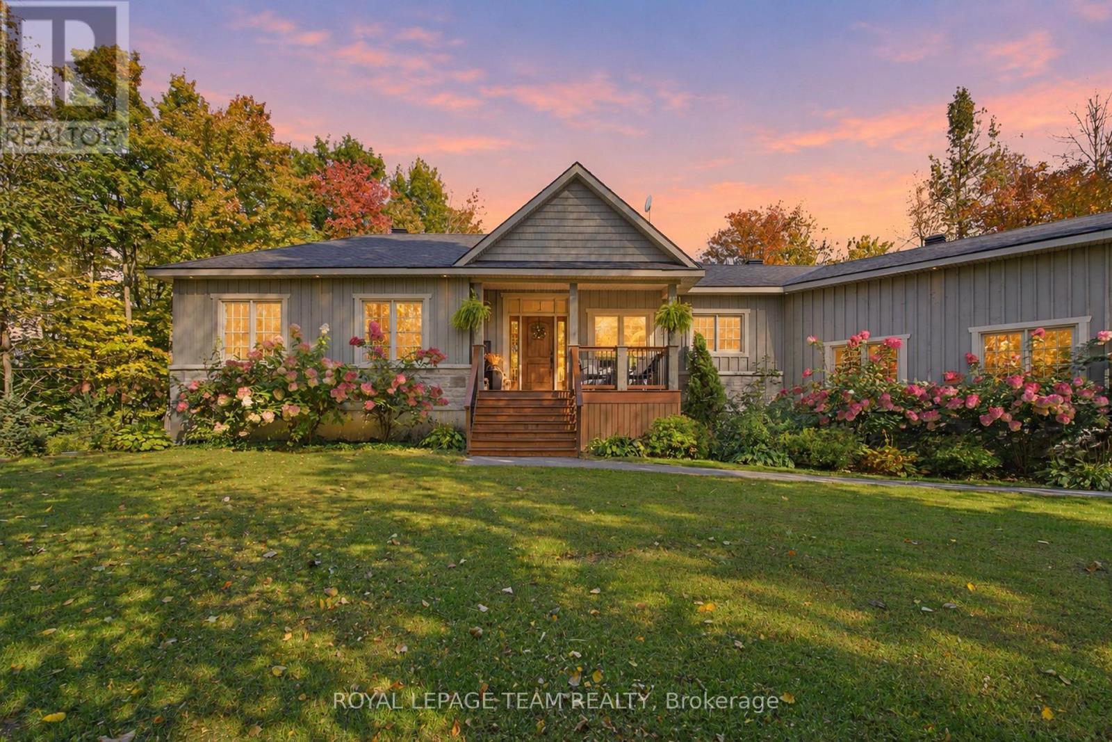 60 Kimberly Avenue Property Photo 1