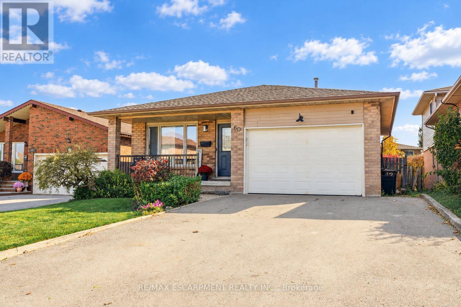 60 GLENAYR STREET Property Photo 1