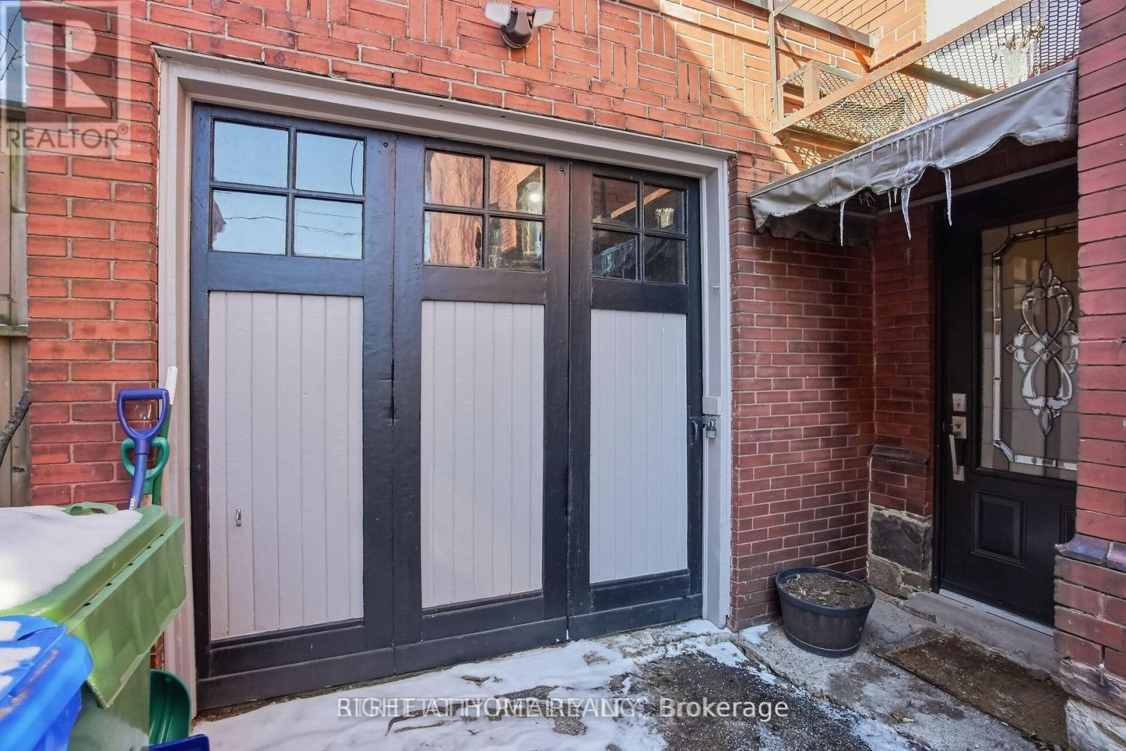 24 Hincks Street Property Photo 3