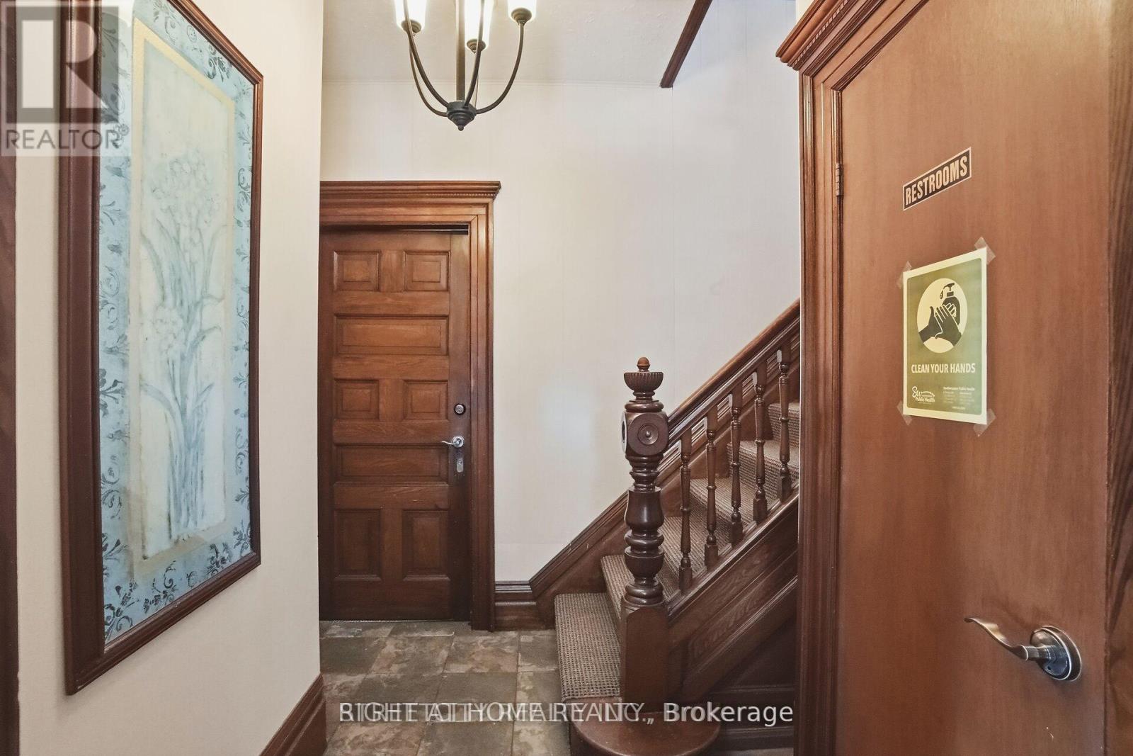 24 Hincks Street Property Photo 6