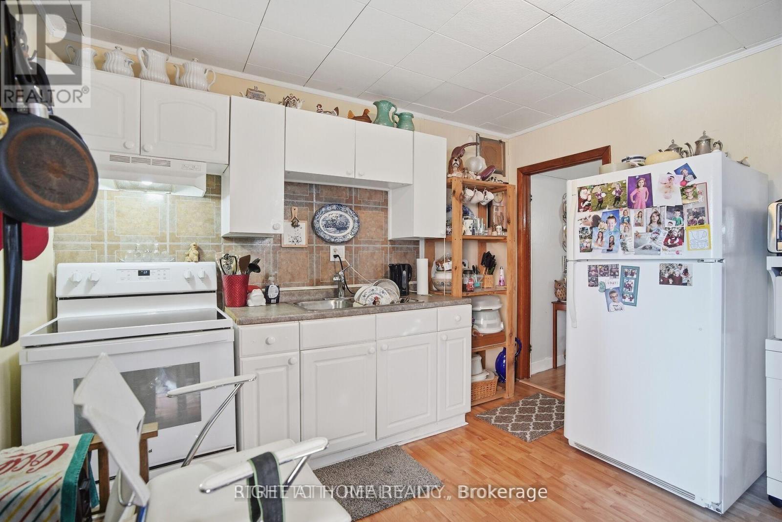 24 Hincks Street Property Photo 9