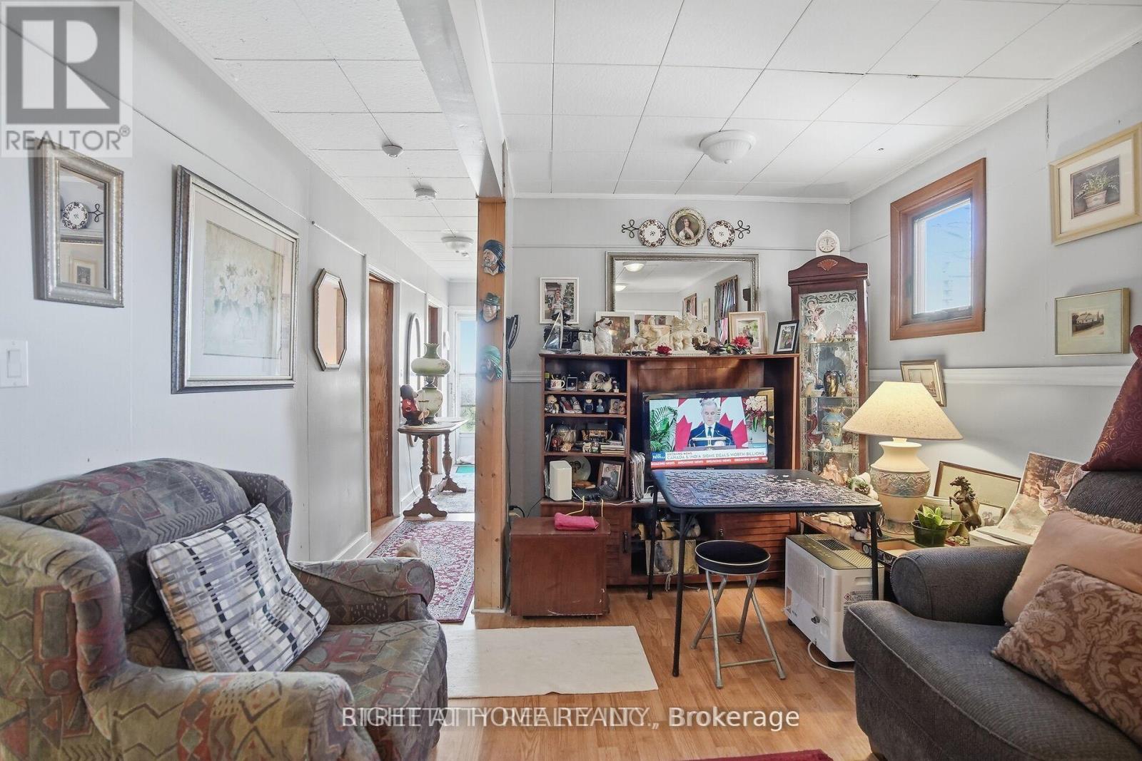 24 Hincks Street Property Photo 11