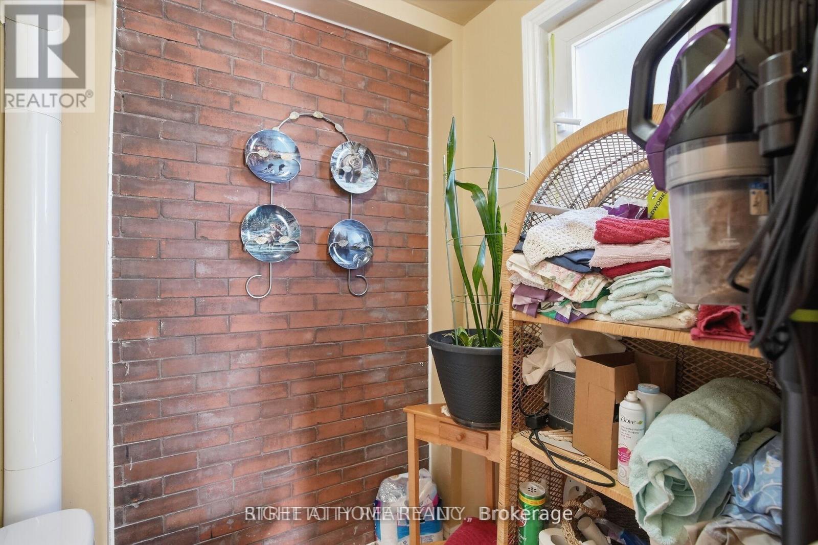 24 Hincks Street Property Photo 15