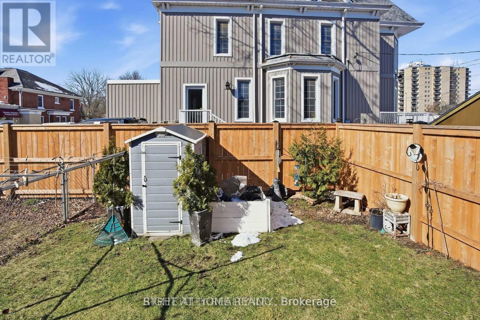 24 Hincks Street Property Photo 16