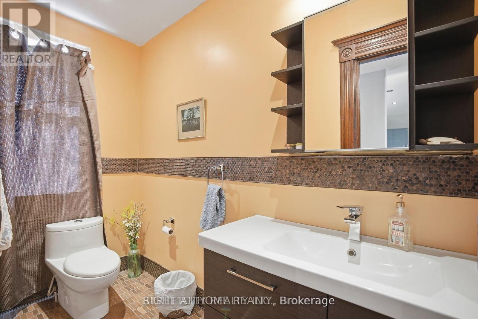 24 Hincks Street Property Photo 23