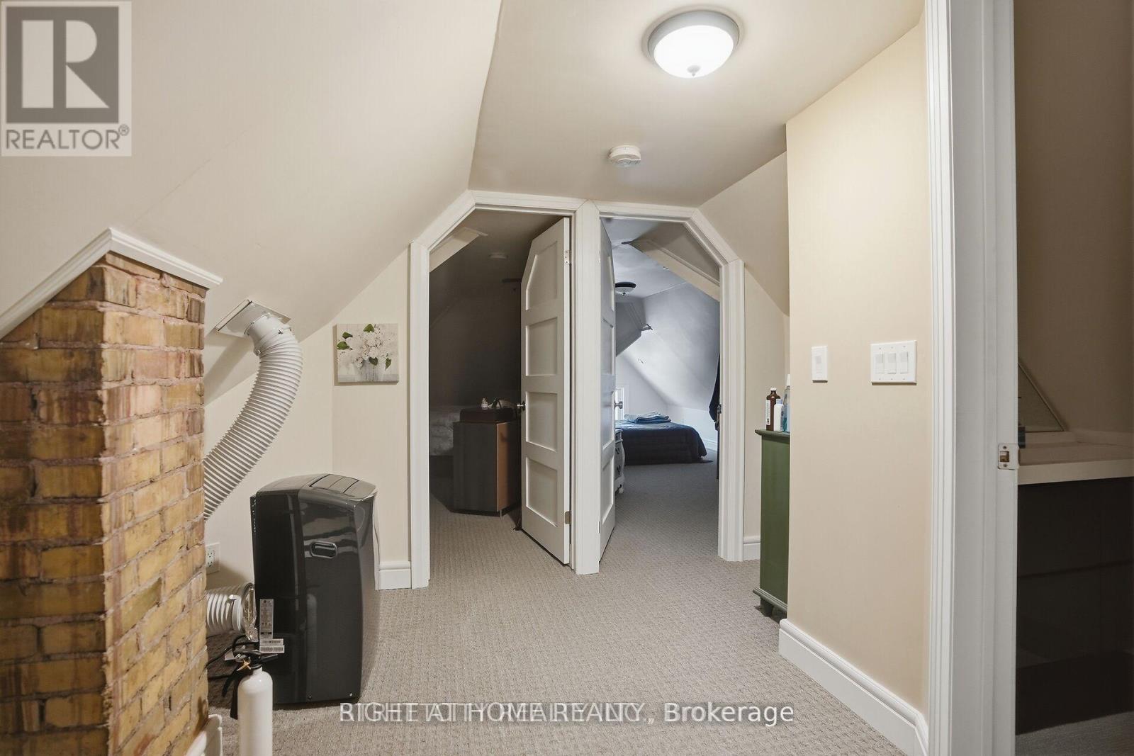 24 Hincks Street Property Photo 29