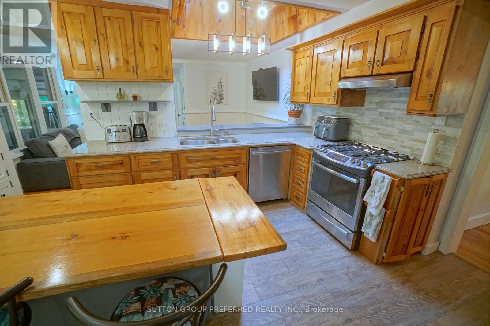 7 Metamora Crescent Property Photo 14