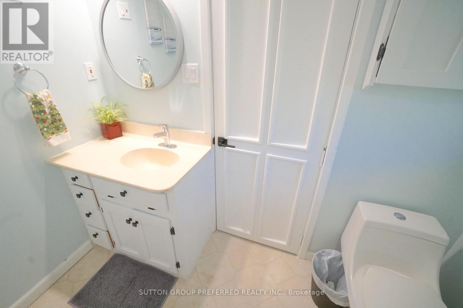 7 Metamora Crescent Property Photo 20