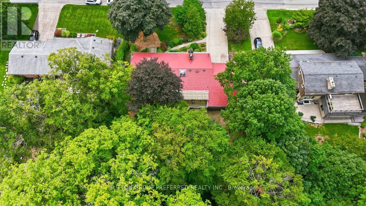 7 Metamora Crescent Property Photo 43