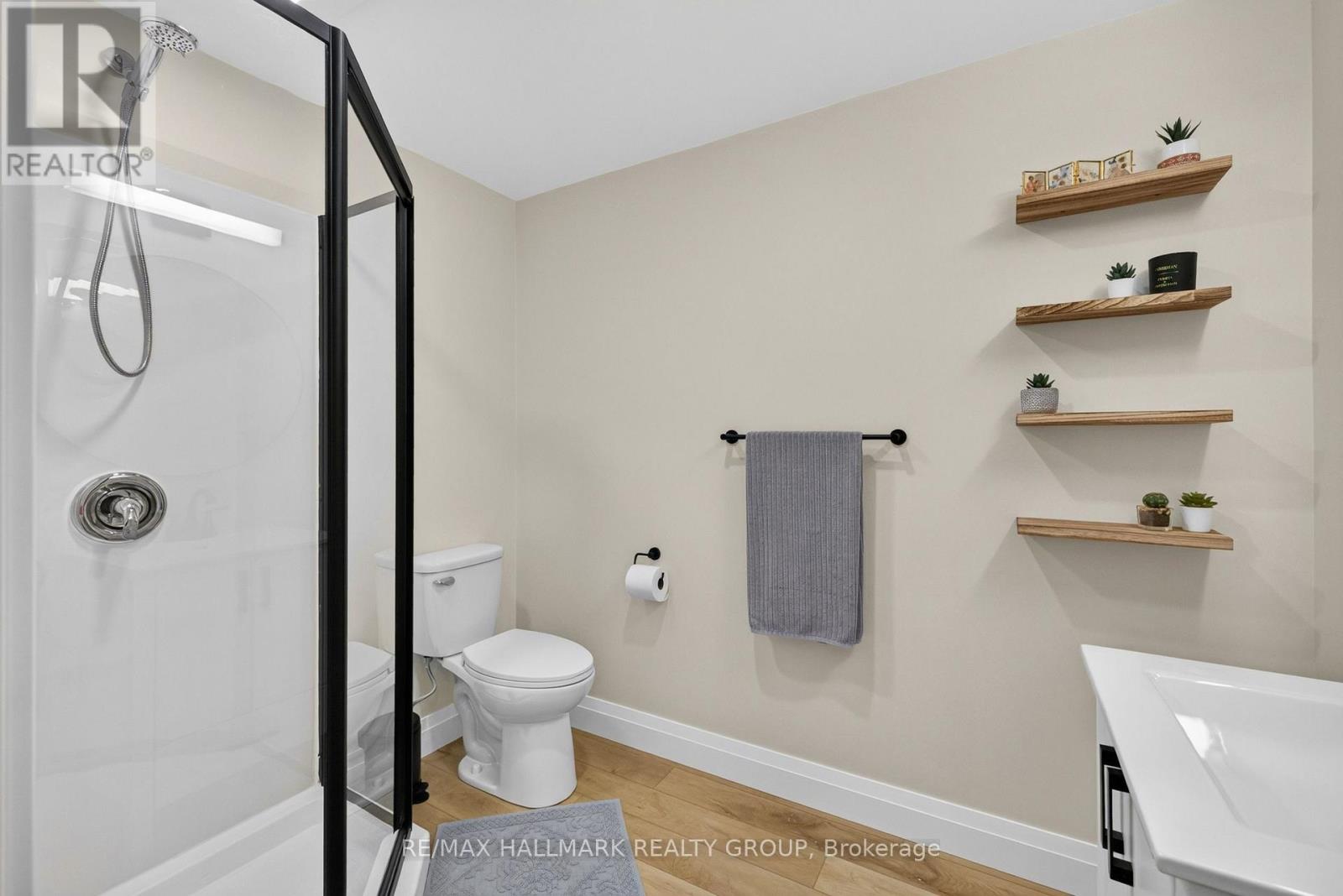 792 Mayfly Crescent Property Photo 30