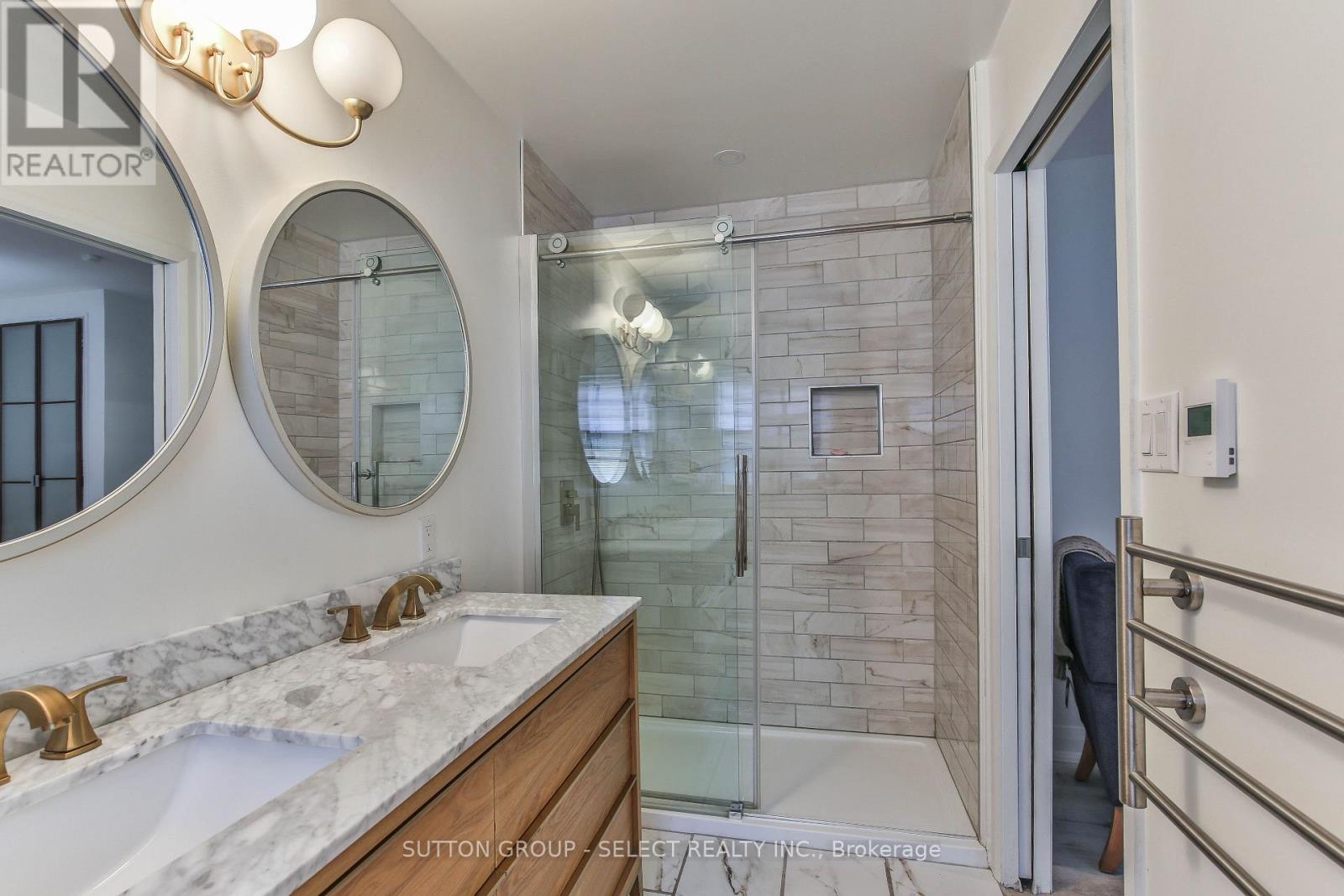 35 Croxton Road W Property Photo 19