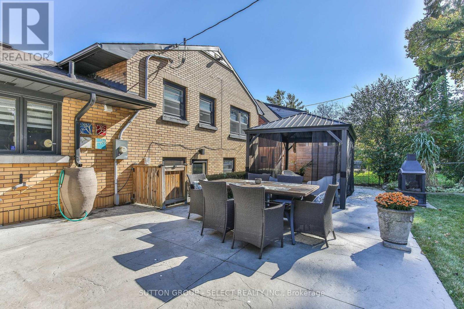 35 Croxton Road W Property Photo 41