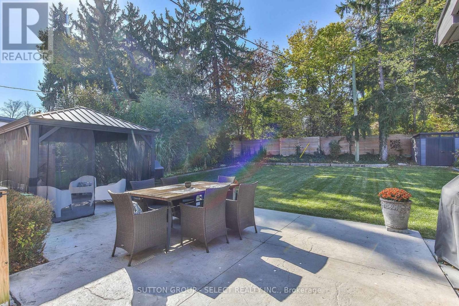 35 Croxton Road W Property Photo 42