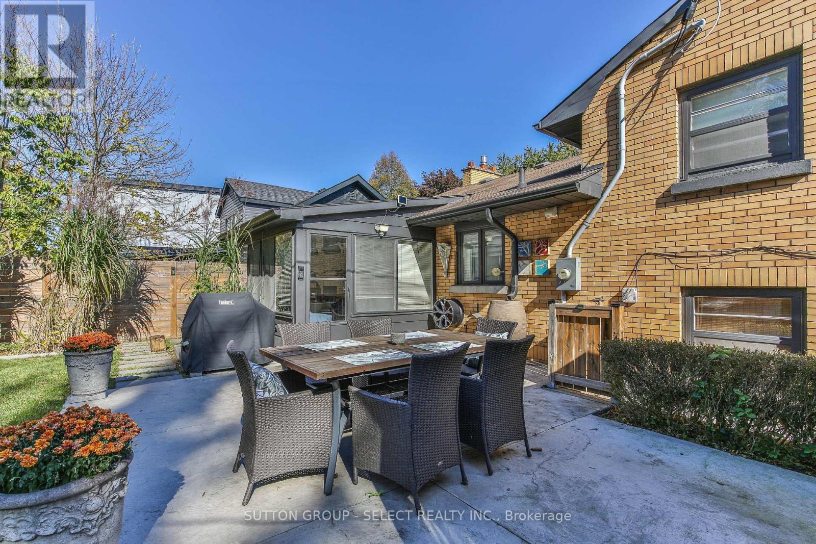 35 Croxton Road W Property Photo 43