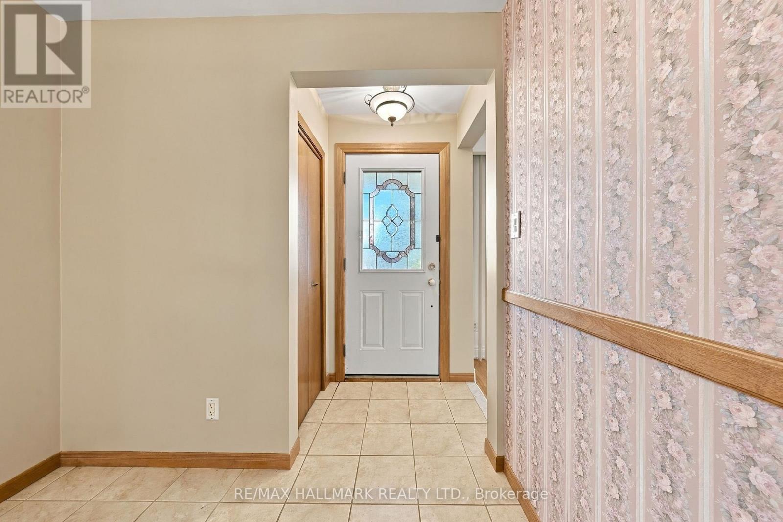 206 Warren Avenue Property Photo 4
