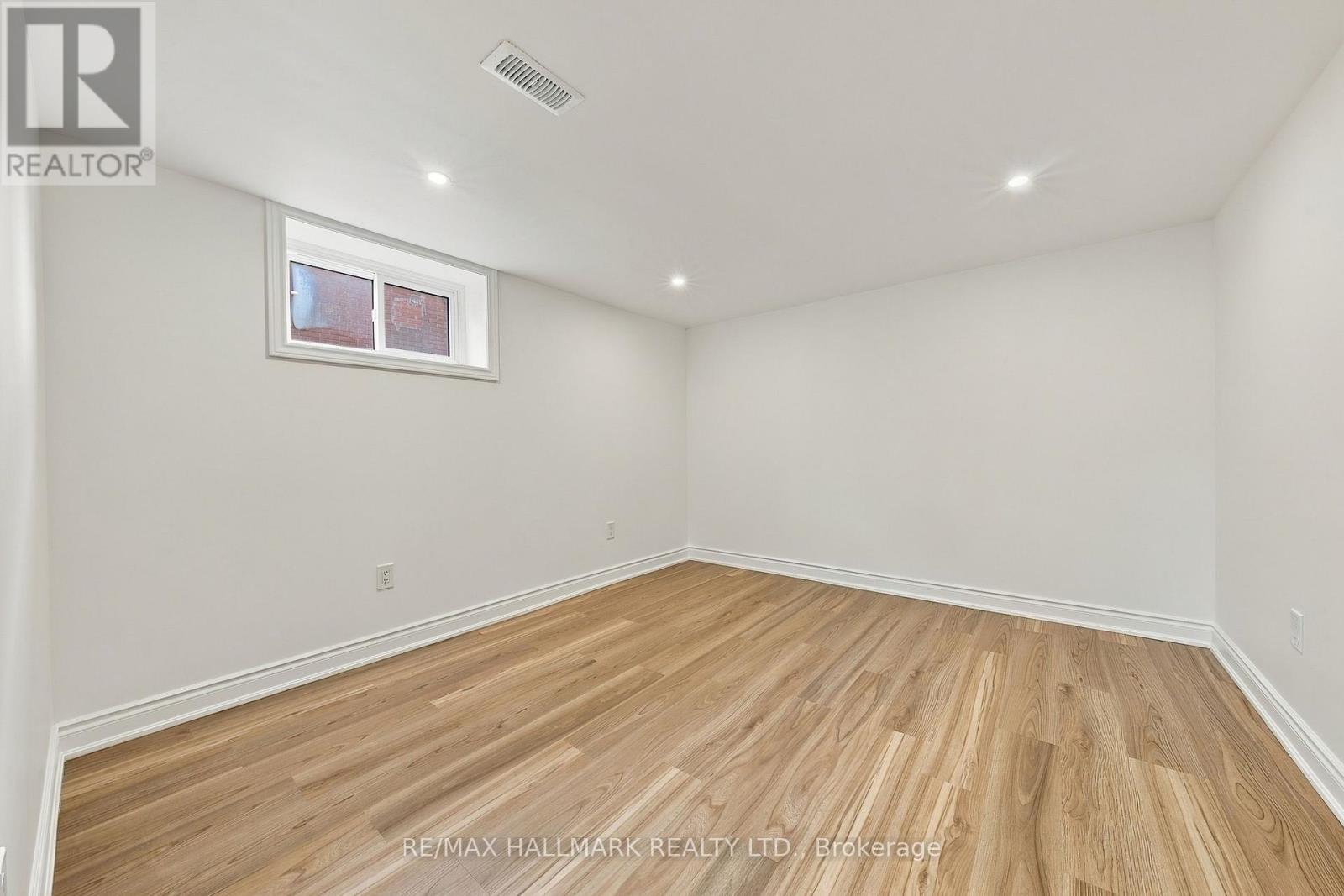 206 Warren Avenue Property Photo 17