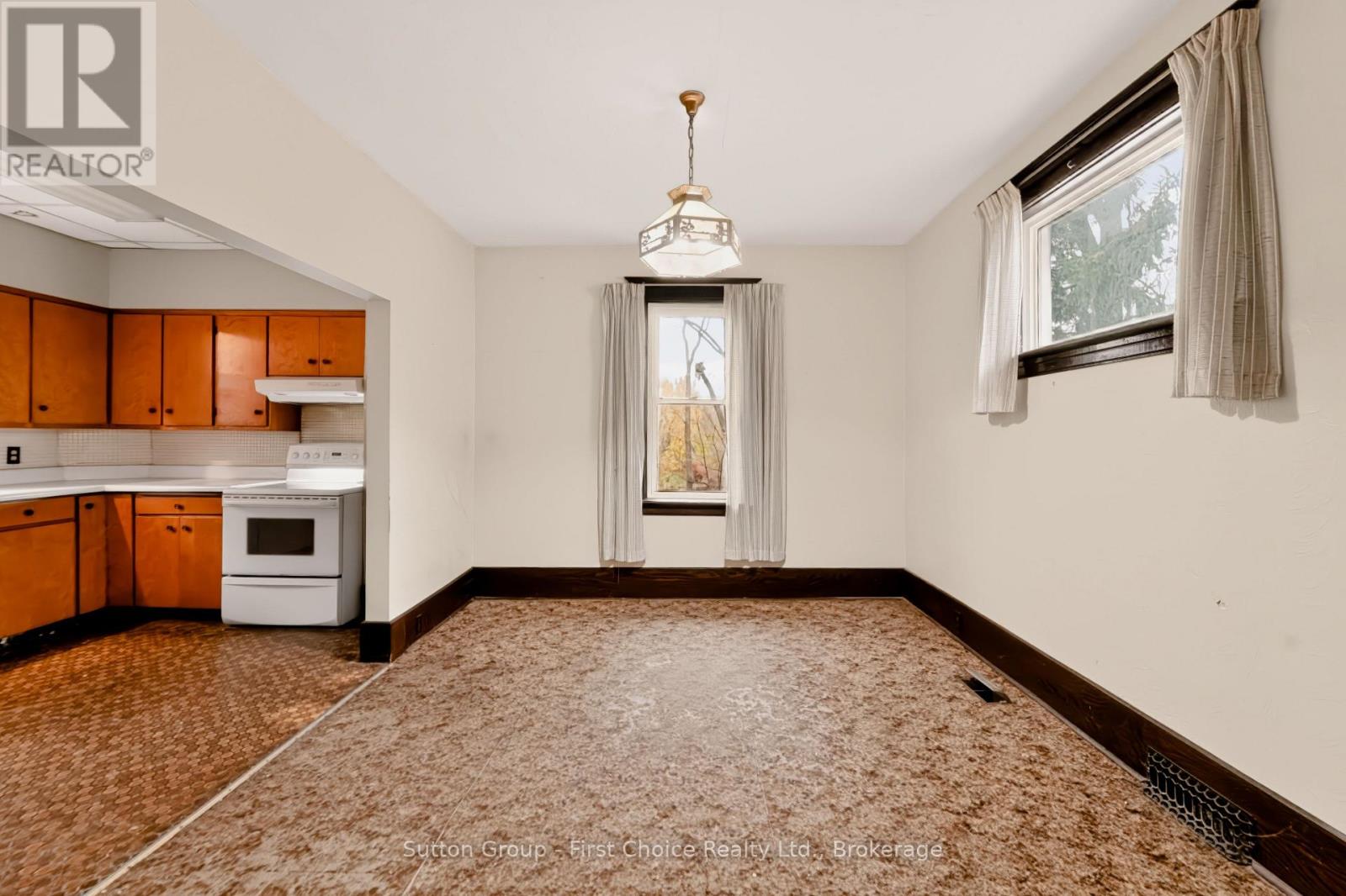 148 St George Street Property Photo 14