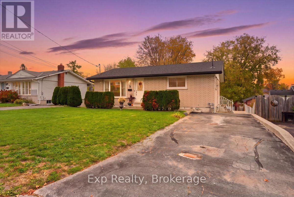 5 Kidd Avenue Property Photo 1