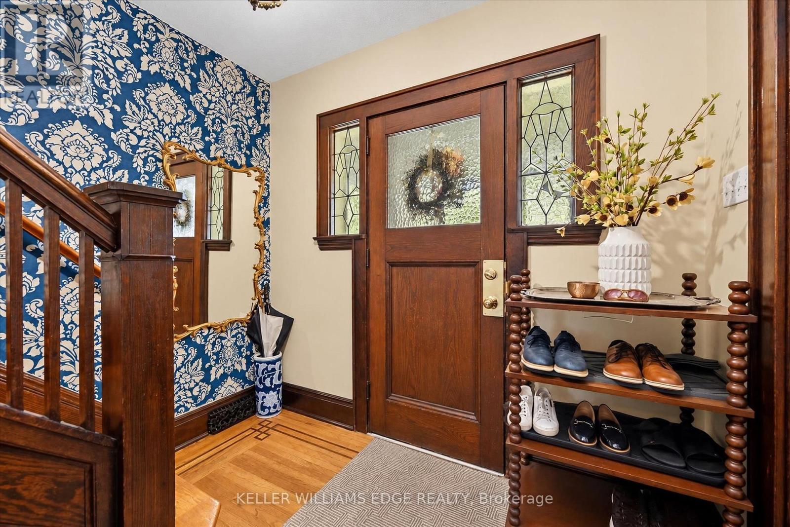 158 London Street S Property Photo 5