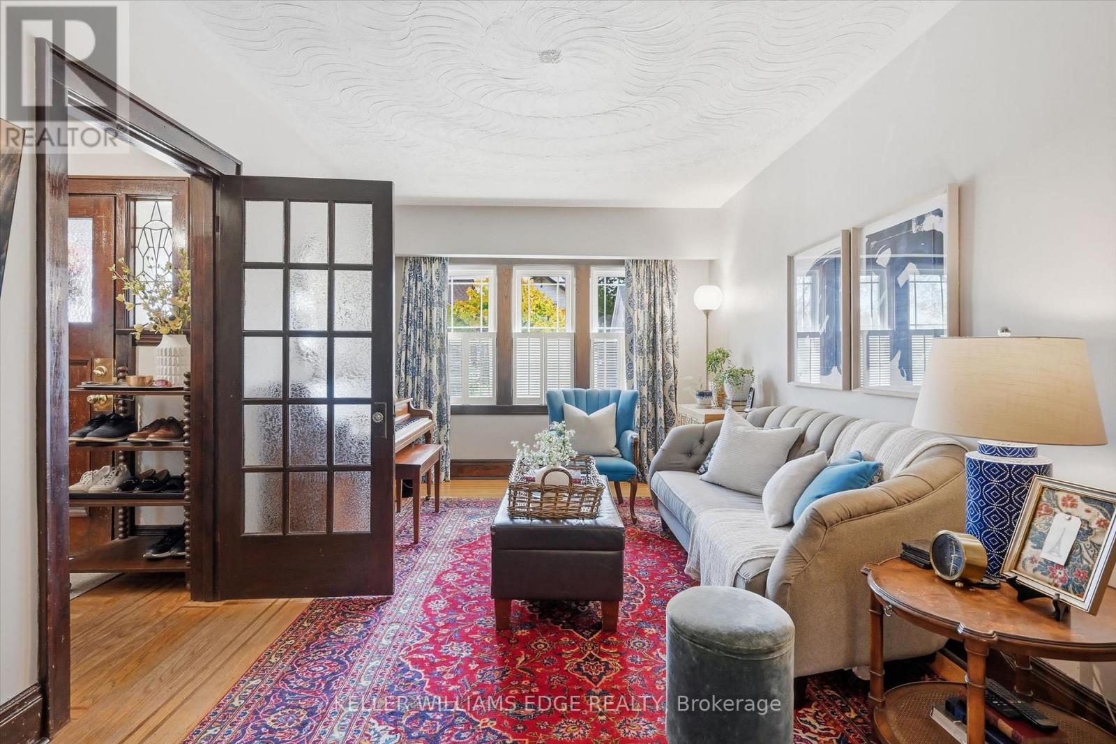 158 London Street S Property Photo 7