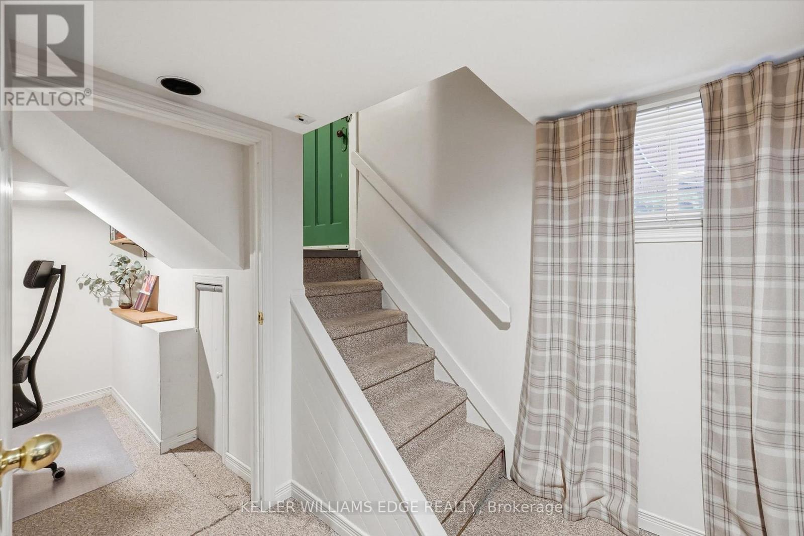 158 London Street S Property Photo 29